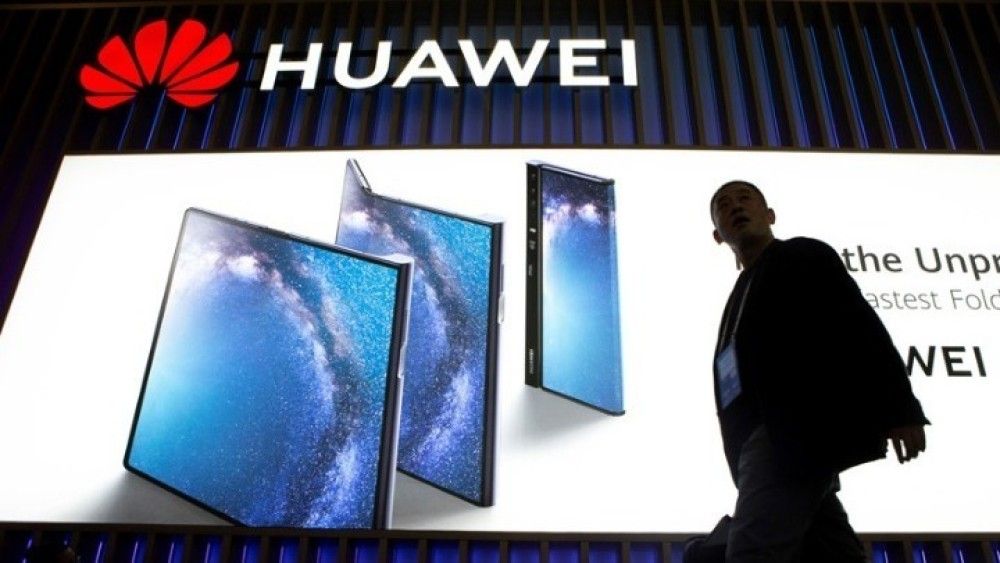 Huawei: Το μερίδιο αγοράς της ενδέχεται να μειωθεί στο μισό