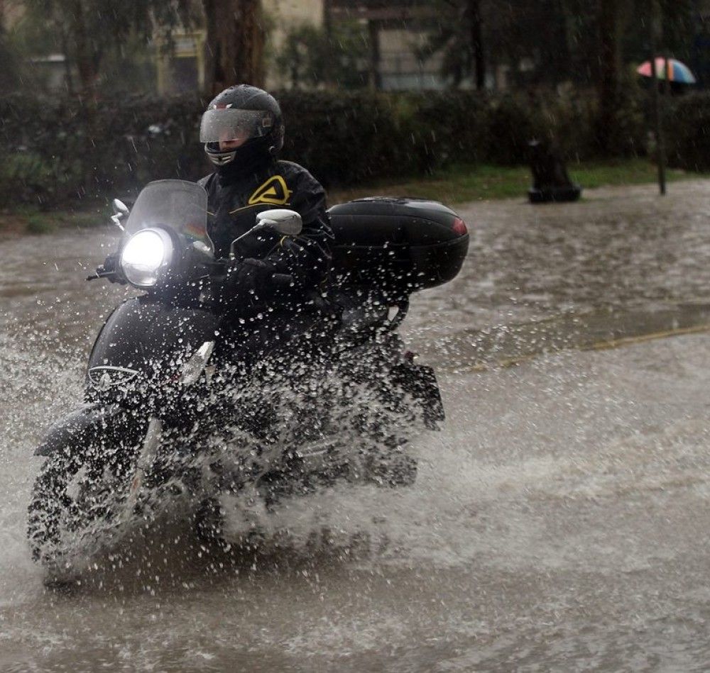 Σε επιφυλακή ενόψει «Ιανού» οι δήμοι της Αττικής