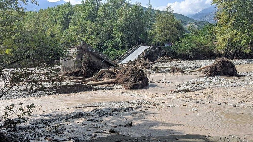 Ανθρωπιστική βοήθεια των δήμων της Αττικής στους πληγέντες της Καρδίτσας