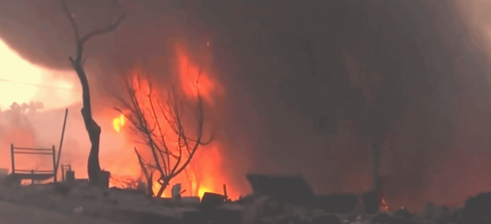 Νέα φωτιά στη Μόρια (video)