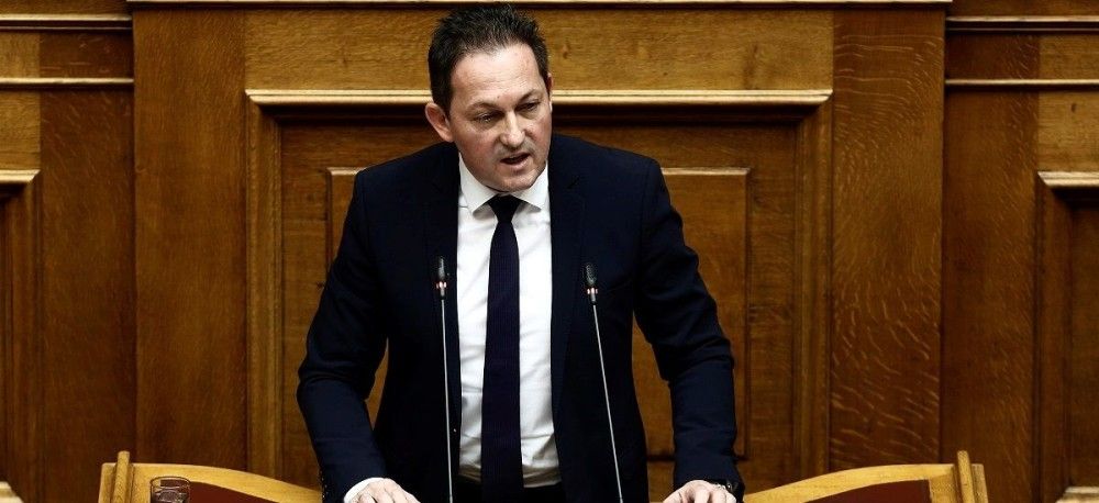 «Βολές» Πέτσα κατά ΣΥΡΙΖΑ για τον κορωνοϊό: Ας βγάλουν το κεφάλι τους από την άμμο&#8230;