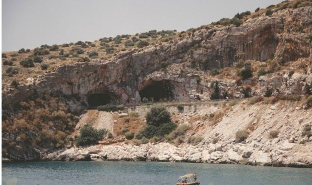 Διακοπή κυκλοφορίας στην Αθηνών-Σουνίου λόγω εργασιών σε σήραγγα