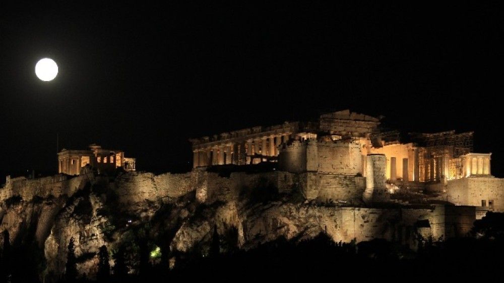 Αποδίδεται απόψε ο νέος φωτισμός της Ακρόπολης