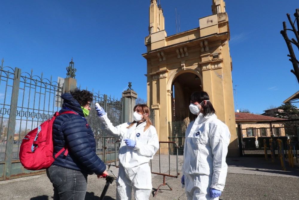 Ιταλία: Περισσότερο από κρίσιμη η κατάσταση στα νοσοκομεία &#8211; Πάνω από 20.000 νέα κρούσματα