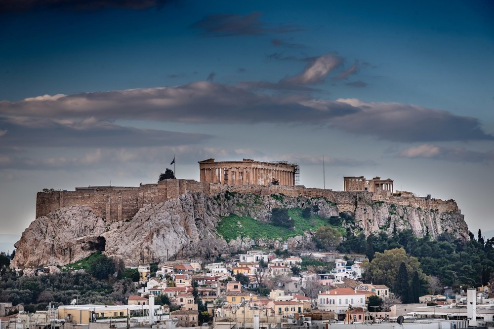 Handelsblatt: «Βροχή δισ. στη Ελλάδα λόγω κορωνοϊού»