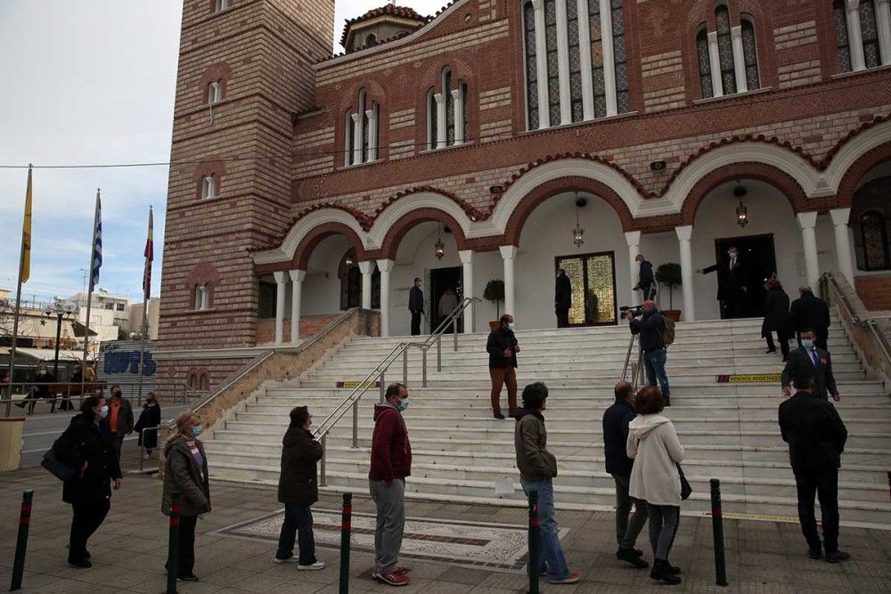 Κορωνοϊός: Καμπανάκι επιστημόνων για τρίτο κύμα και πολλά θύματα