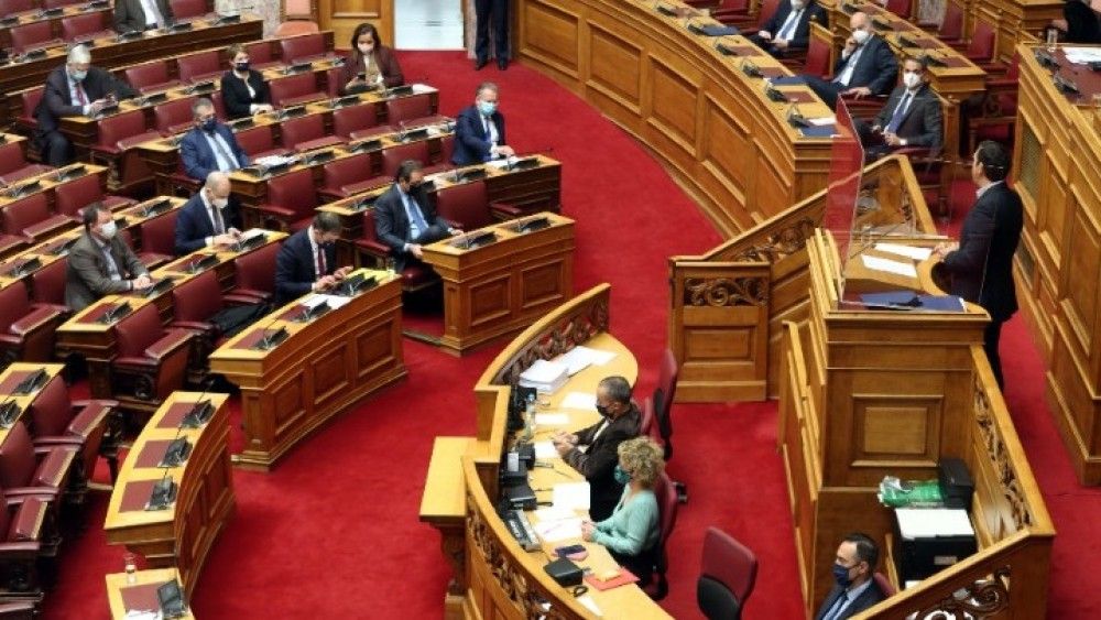 Με ευρύτατη πλειοψηφία πέρασε η επέκταση της αιγιαλίτιδας στο Ιόνιο