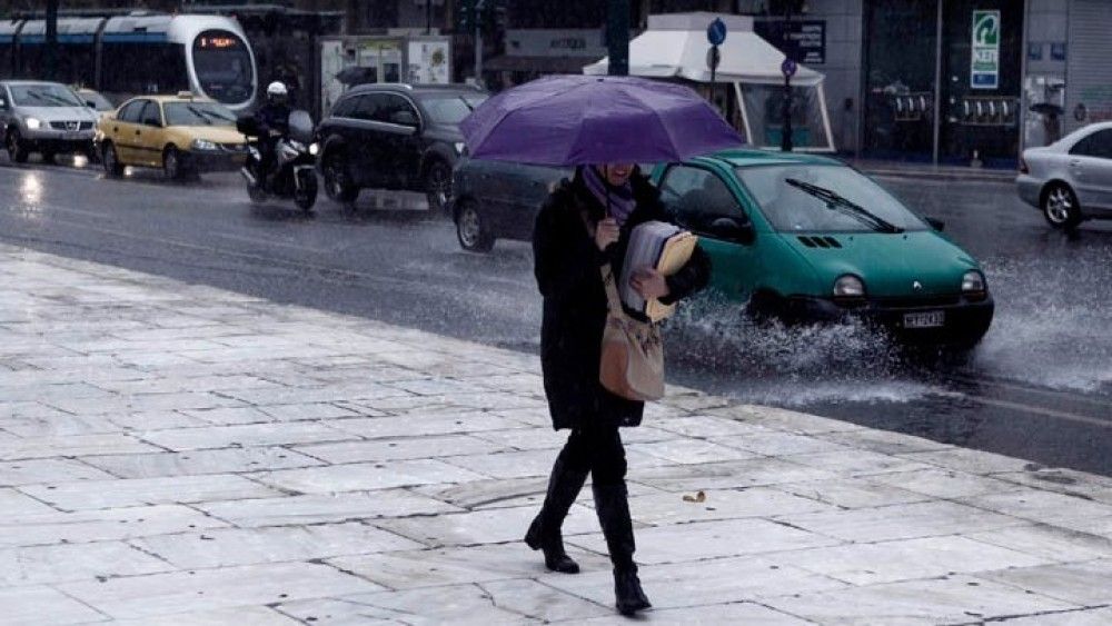 Συννεφιασμένος ο καιρός: Σε ποιες περιοχές θα σημειωθούν βροχές και χιόνια