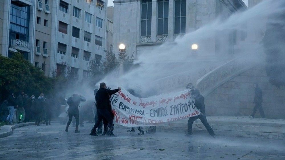 Δέκα προσαγωγές σε συγκέντρωση για τον Κουφοντίνα