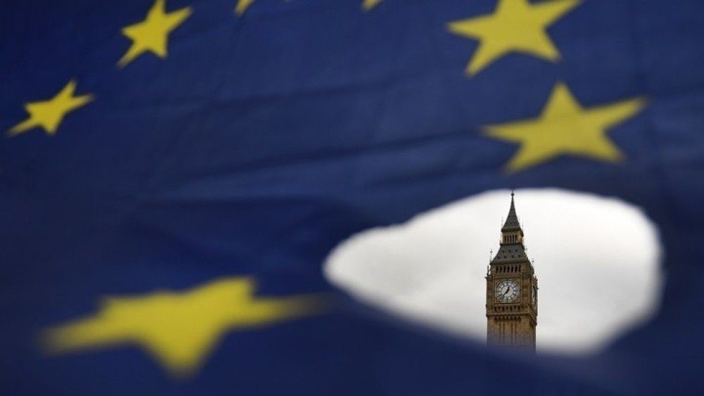 Brexit: &#8220;Ναι&#8221; της Βρετανίας στην ΕΕ για την επικύρωση της εμπορικής συμφωνίας