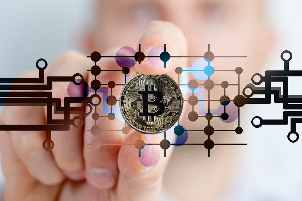 Bitcoin: Ιστορικό ρεκόρ πάνω από τα 60.000 δολάρια