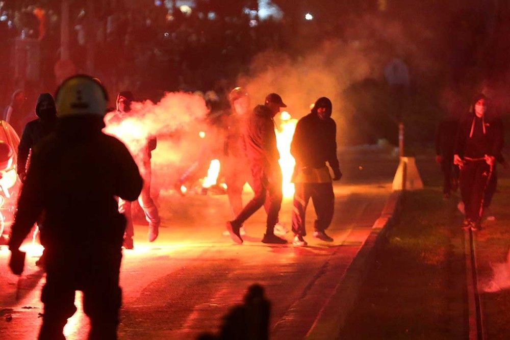 Απόπειρα ανθρωποκτονίας στη Ν. Σμύρνη-Οργισμένη αντίδραση των αστυνομικών