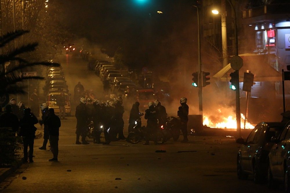 Δύο νέες συλλήψεις για τον ξυλοδαρμό του αστυνομικού στη Νέα Σμύρνη