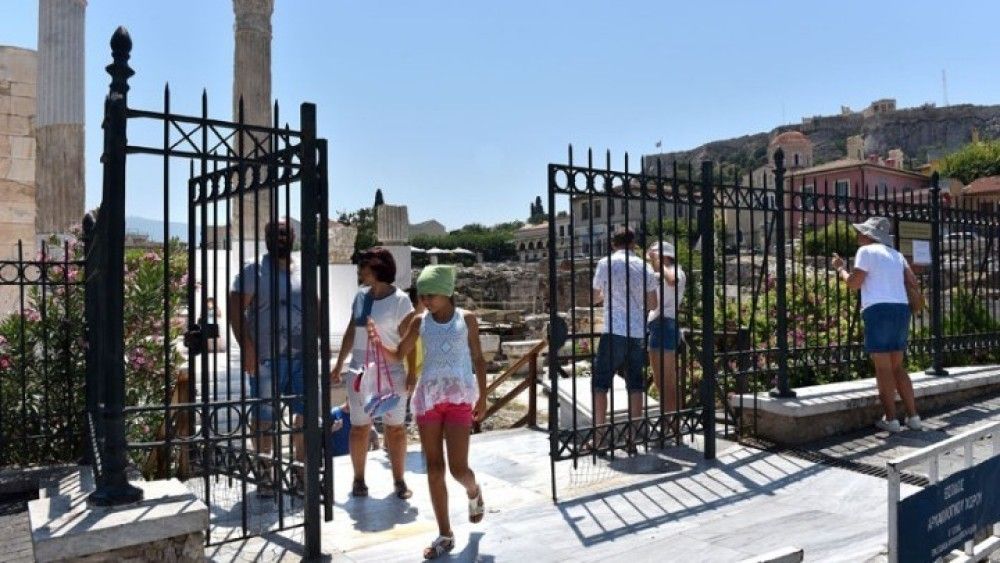 Δημόπουλος: Να θυσιάσουμε το Πάσχα για να έχουμε καλύτερο καλοκαίρι