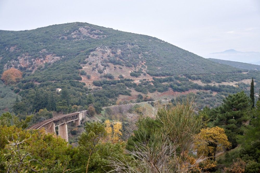 Εκδηλώσεις για τα 77 χρόνια από την ανατίναξη της γέφυρας στον Γοργοπόταμο