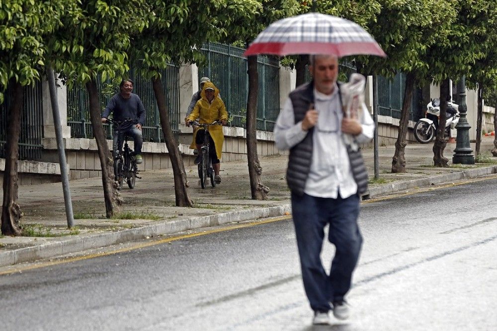 Βροχές αύριο και στην Αττική