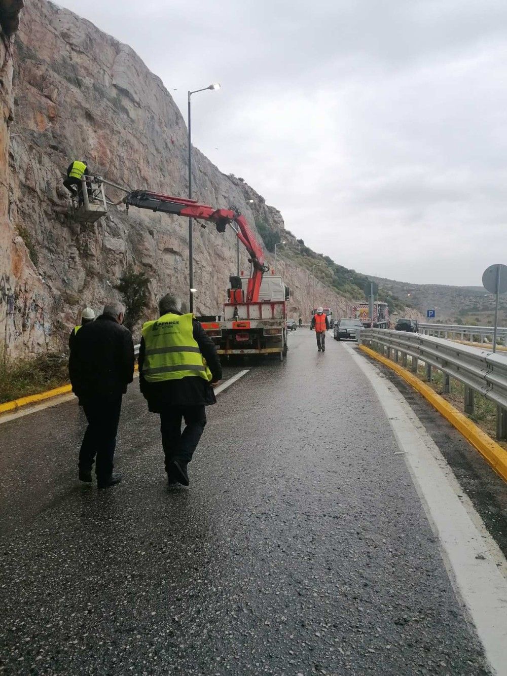 Βάρκιζα-Σούνιο: Παραδόθηκαν στην κυκλοφορία οι σήραγγες &#8220;Καραμανλή&#8221;