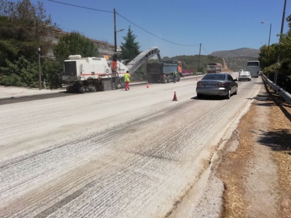 Εργασίες βελτίωσης της οδικής ασφάλειας στην παραλιακή Βάρκιζας-Σουνίου