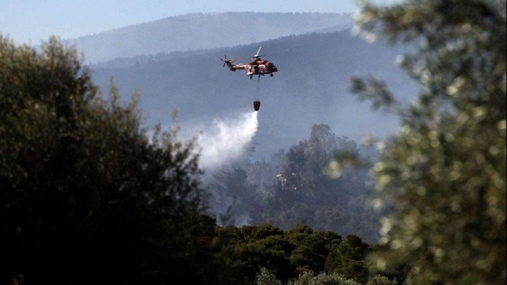 Κορινθία: Συνεχίζεται για τέταρτη μέρα η μάχη με τις φλόγες