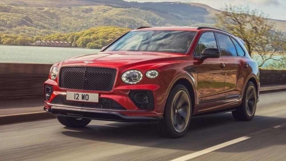 Η νέα Bentley Bentayga S προσφέρει κορυφαίες επιδόσεις και σπορ χαρακτήρα