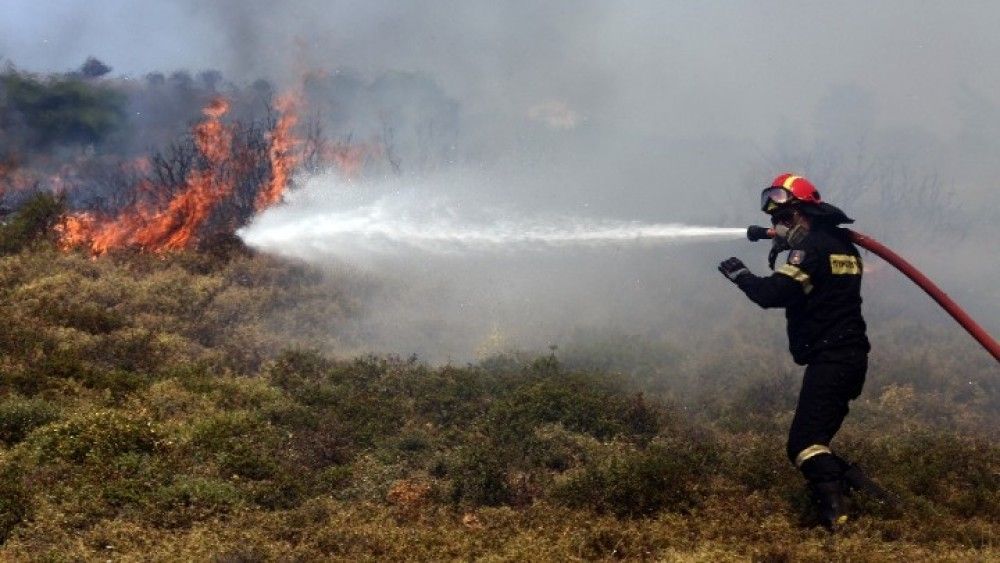 Σε ύφεση η φωτιά στη Δυτική Φθιώτιδα