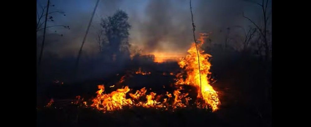 Δεν παίζουμε με τη φωτιά (video)