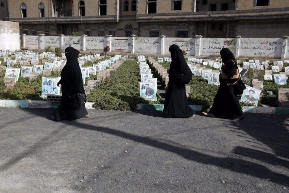 Υεμένη: 14 νεκροί από τον βομβαρδισμό πρατηρίου καυσίμων