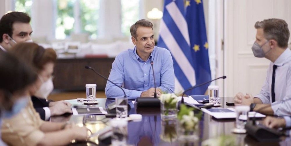 Μητσοτάκης: Προπληρωμένη κάρτα 150 ευρώ στους νέους με την πρώτη δόση εμβολίου