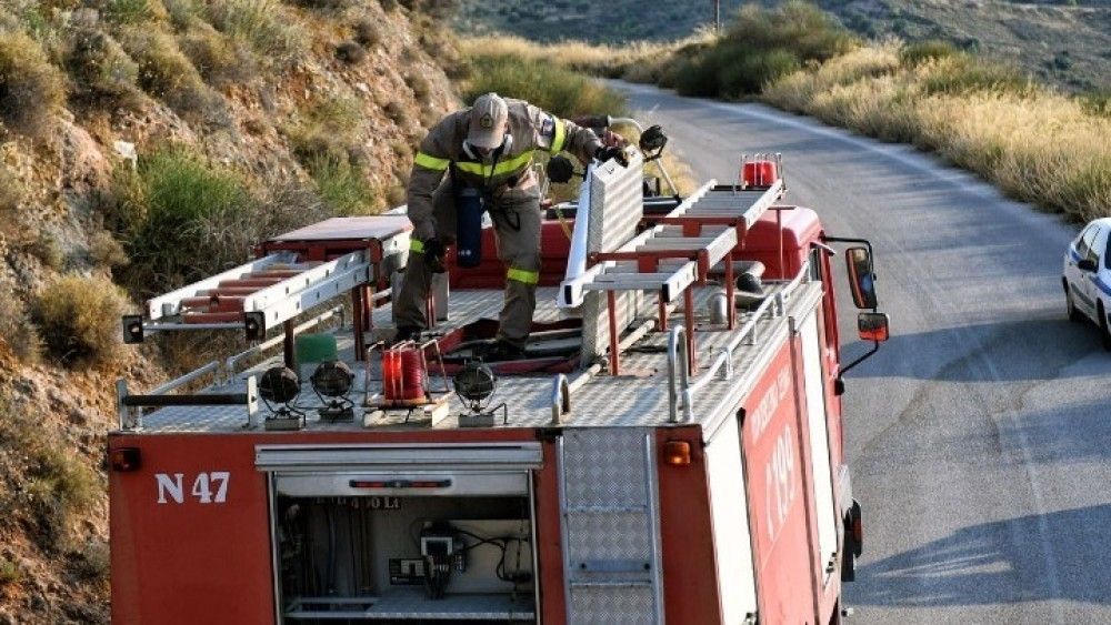 Οριοθετήθηκε η πυρκαγιά στην Πάρο-Μικρές διάσπαρτες εστίες