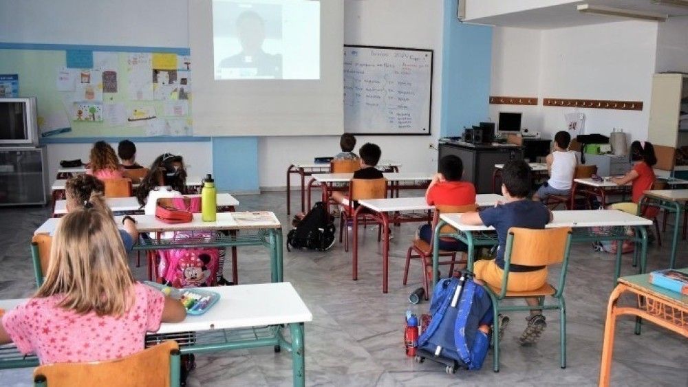 Συρίγος για αξιολόγηση εκπαιδευτικών: Στόχος να βελτιωθούν, όχι να απολυθούν