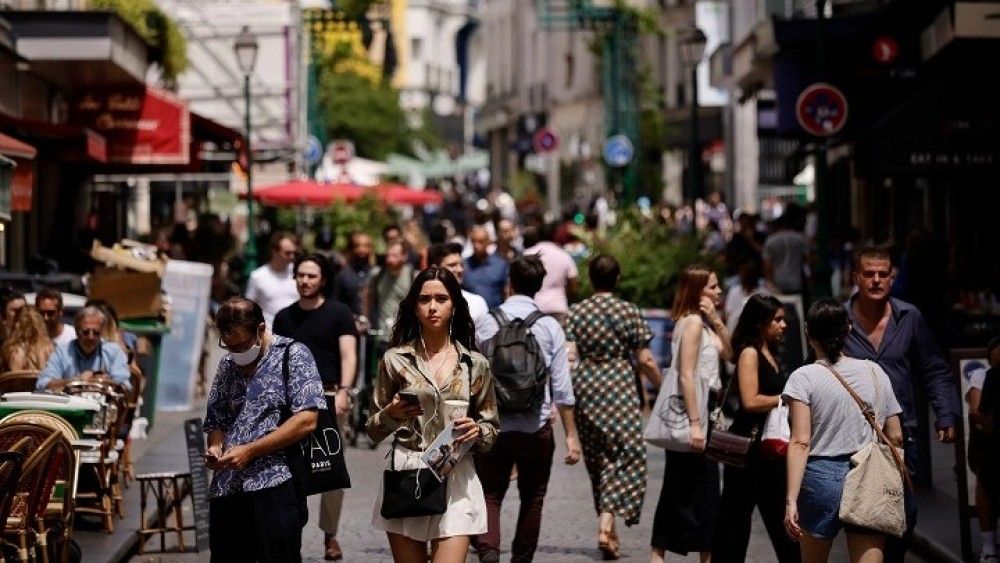 Κορωνοϊός: Θερίζει η Δέλτα στη Γαλλία- Ανεμβολίαστοι 200 χιλ. εκπαιδευτικοί στην Ιταλία