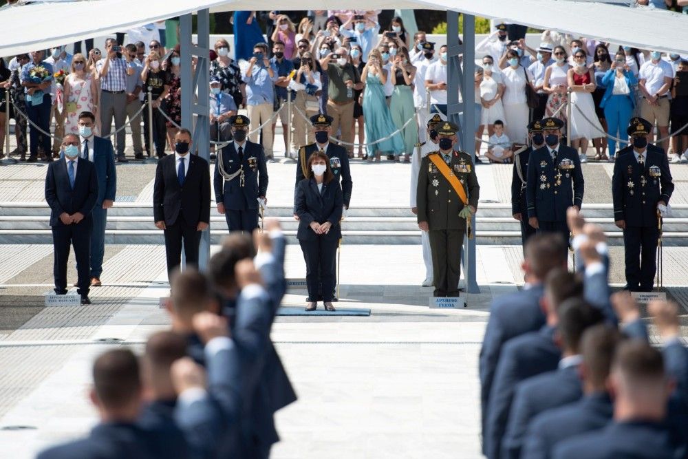 Παρουσία Παναγιωτόπουλου στην τελετή ορκωμοσίας νέων Ανθυποσμηναγών στη Σχολή Ικάρων υπό την ΠτΔ