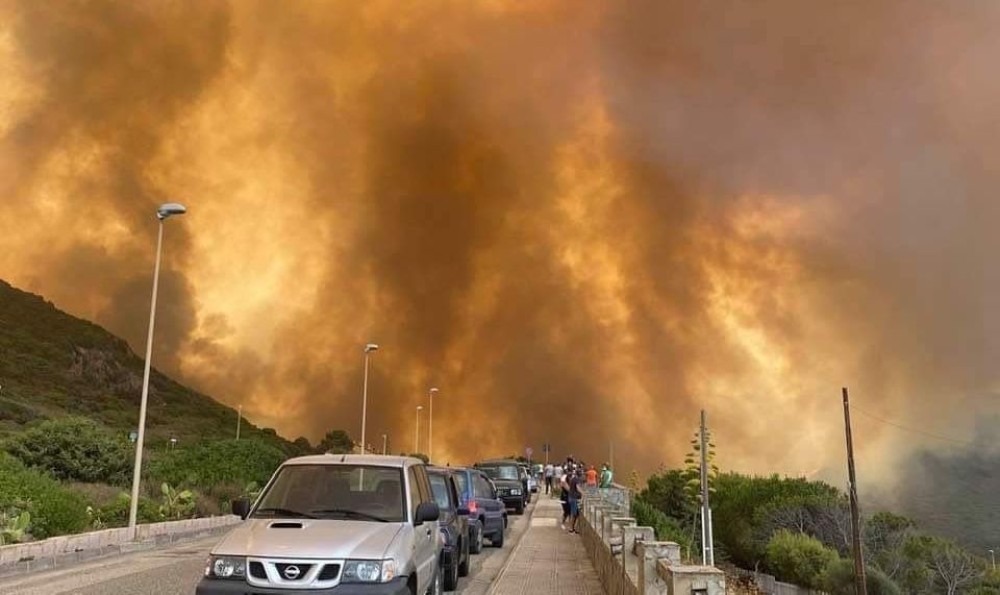 ΓΓΠΠ: Δύο αεροσκάφη Canadair CL-415 στέλνει η Ελλάδα στην Ιταλία