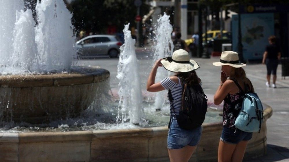 Καιρός: Συνεχίζεται ο καύσωνας-Στους 40 βαθμούς η θερμοκρασία