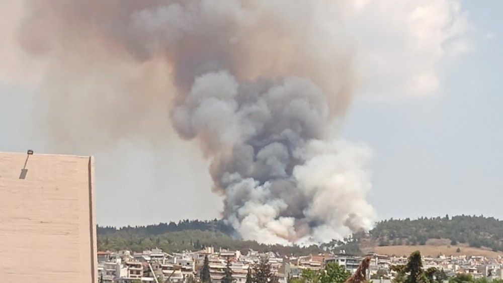 Φωτιά στο Σέιχ-Σου: Εκκενώθηκε το &#8220;Φιλίππειο&#8221;-Συνεχείς ρίψεις νερού