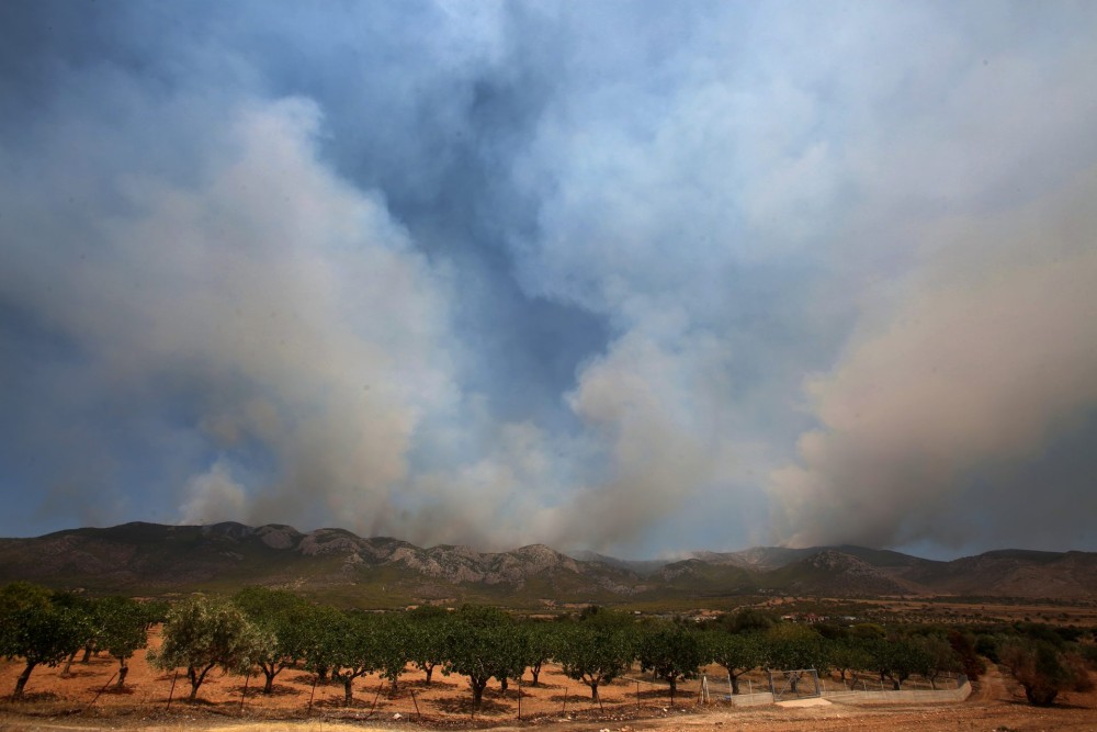 Τέλος με τις αναζωπυρώσεις στο Λαύριο &#8211; Σε Γκίνη και Βαθυχώρια η μάχη στα Βίλια