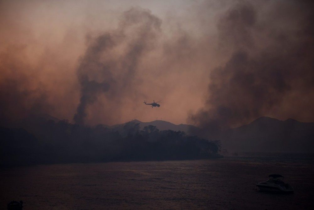 Σε πύρινο κλοιό η χώρα: Νέες εστίες σε Κω και Εύβοια &#8211; Εκκένωση περιοχών στη Μεσσηνία