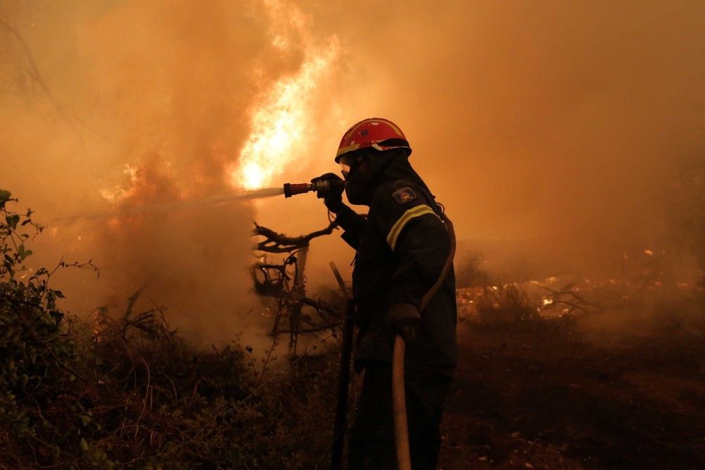 Σταθερό το νότιο μέτωπο στην βόρεια Εύβοια &#8211; Κρίσιμο το μέτωπο στις Καματριάδες