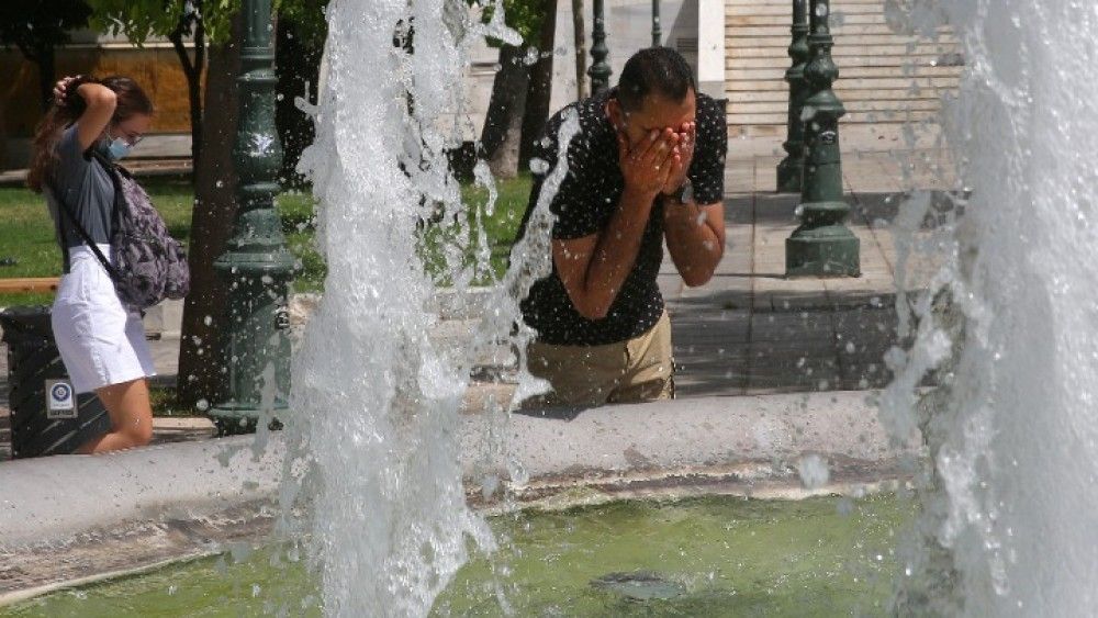 Καύσωνας και σήμερα με 45άρια