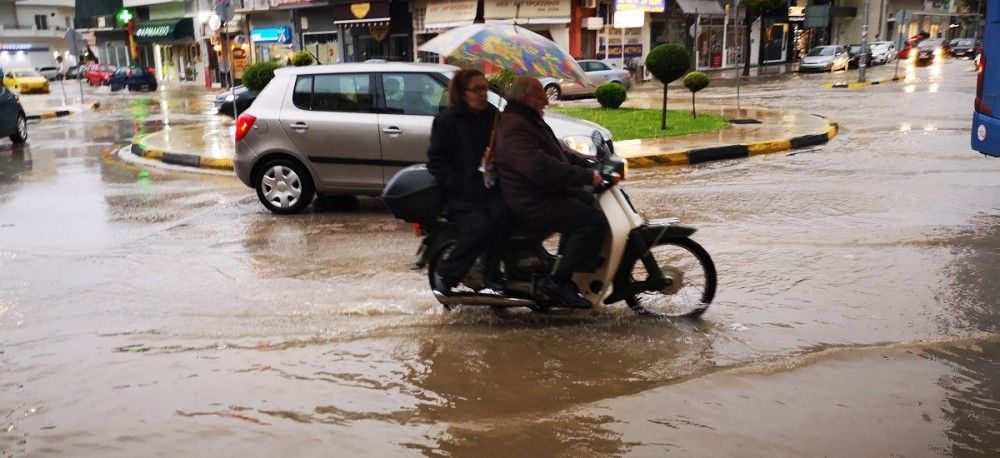 Καιρός: Καταιγίδες, χαλάζι και λασποβροχή