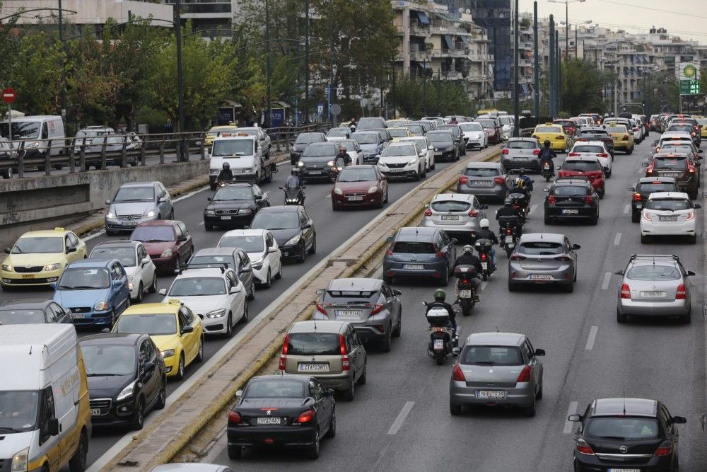 Γιατί έχει αυξηθεί η κίνηση στους δρόμους