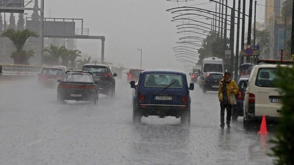 Σε ποια σημεία της Αττικής έχει διακοπεί η κυκλοφορία των οχημάτων