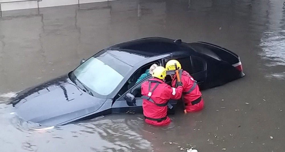 Σαρώνει την Βόρεια Ευρώπη η καταιγίδα Κιάρα : Αναστάτωση στις μεταφορές