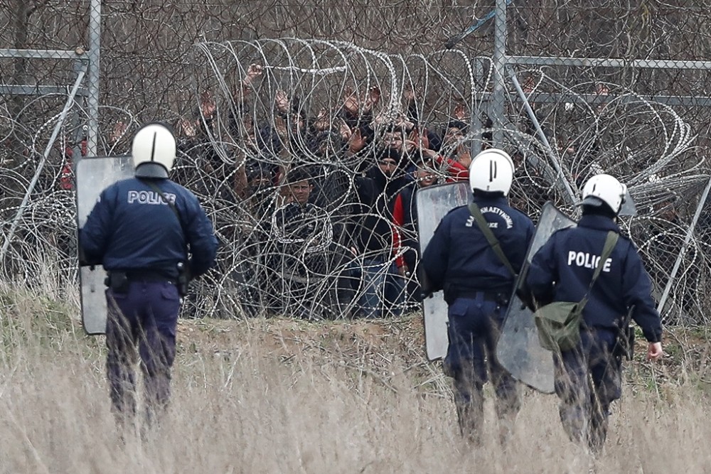 Επεκτείνεται ο φράχτης στον Έβρο κατά 40 χλμ