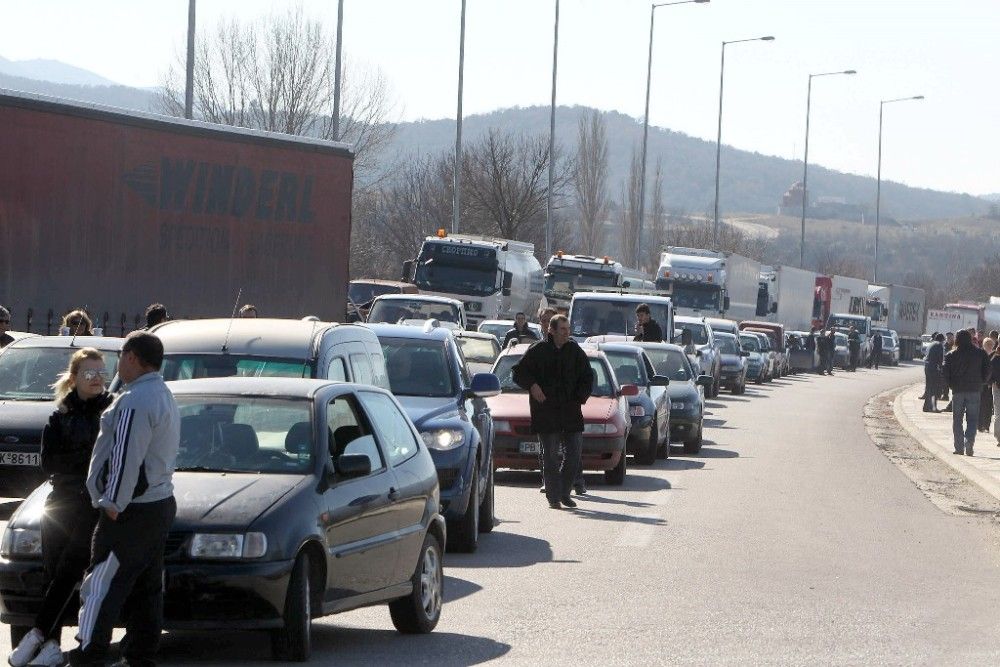 Ουρές χιλιομέτρων στον Προμαχώνα