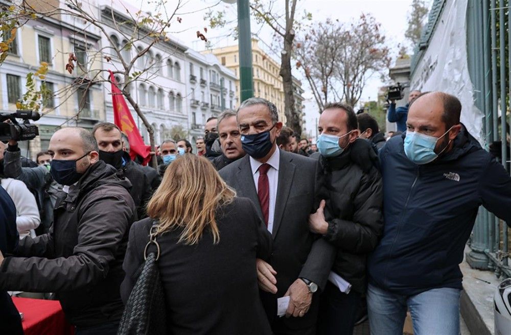 Επίθεση σε κοινοβουλευτικούς: Φασίστες νέας κοπής, αυτόκλητοι &#8220;προστάτες&#8221; του Πολυτεχνείου