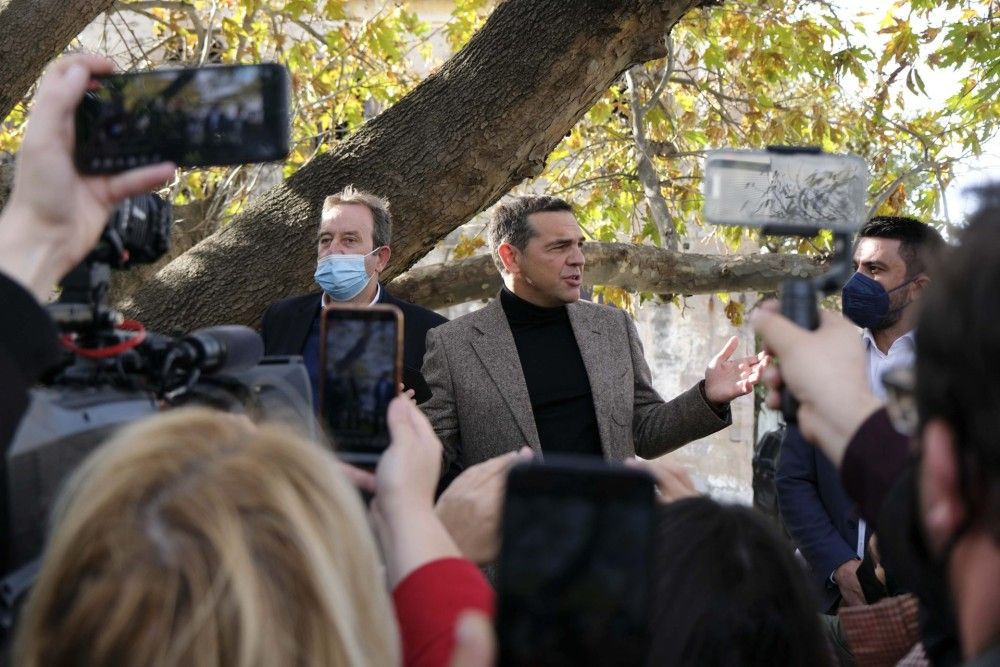 Οι δημοσκοπήσεις και το ζιβάγκο του Αλέξη