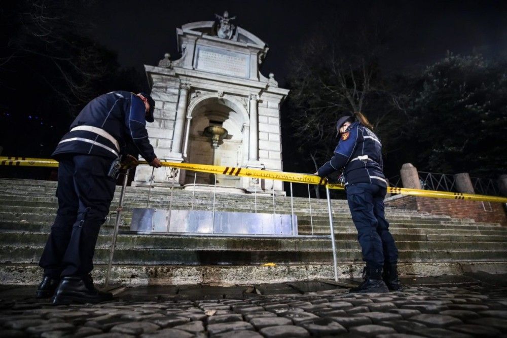 Ιταλία: Καταγράφηκαν 21.042 νέα κρούσματα και 96 θάνατοι