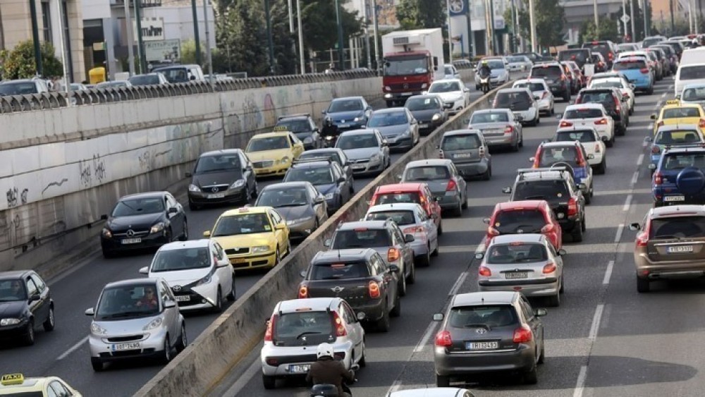 Σκέψεις για παράταση των τελών κυκλοφορίας