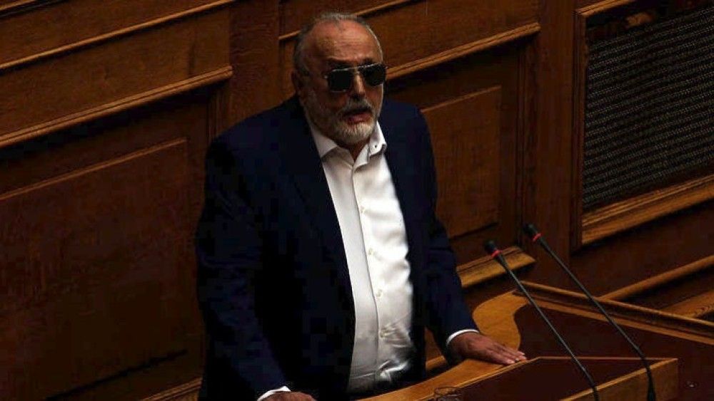 Κόντρα με παρελθόν